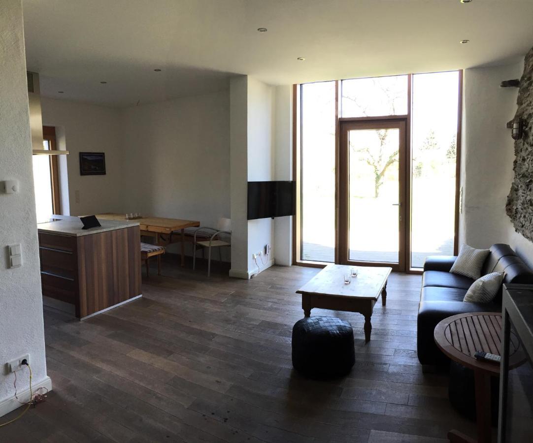 Freis In Apartament *
